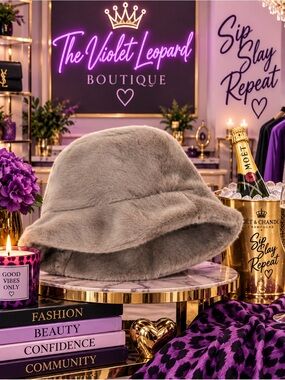 Original USA Plush Khski Faux-Fur Bucket Hat